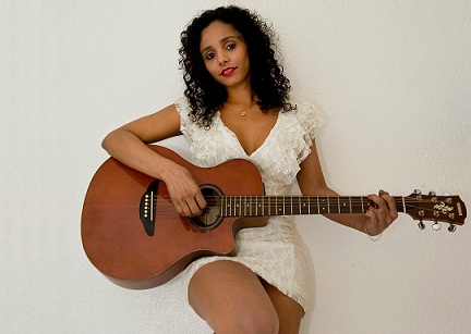 Nadia (guitar)
